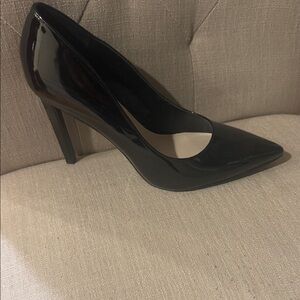 Nine West Shiny Black Pumps